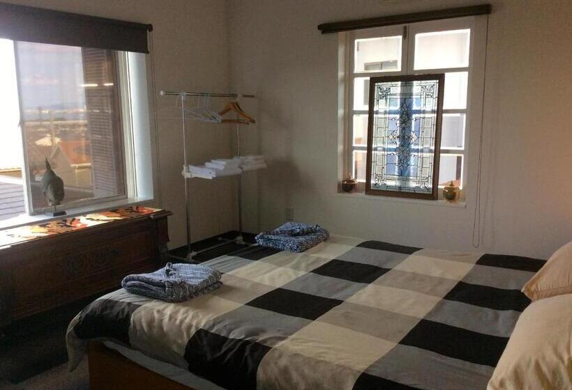 پانسیون Jonni`s Place