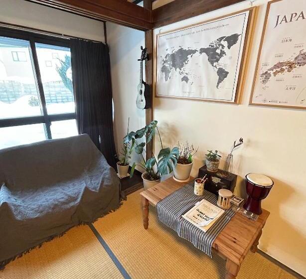 פנסיון Kominka Guesthouse Sentō