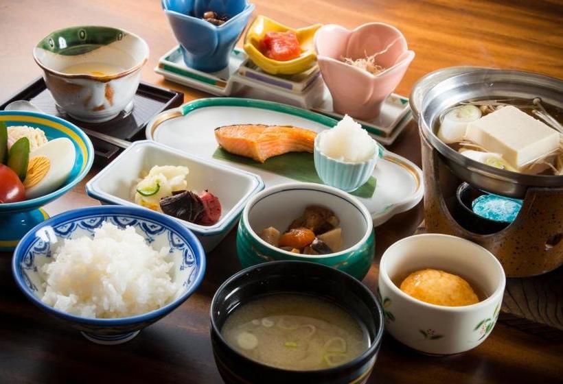 Рёкан Miyajimaonsen Takinoso