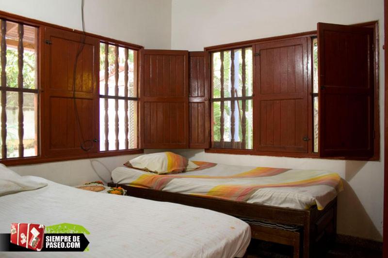 هاستل Hostal Roldan