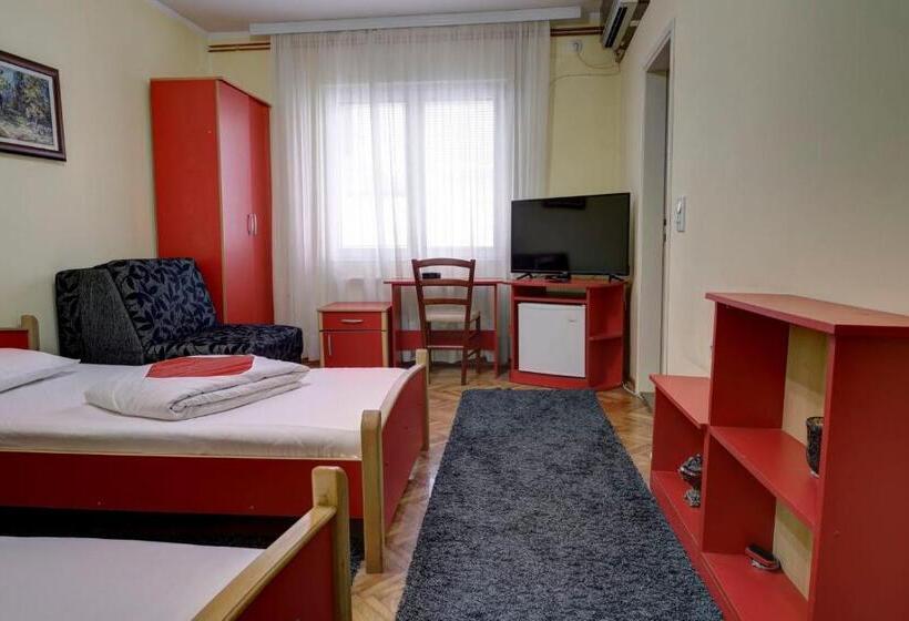 تختخواب و صبحانه Perla Ldm Leskovac