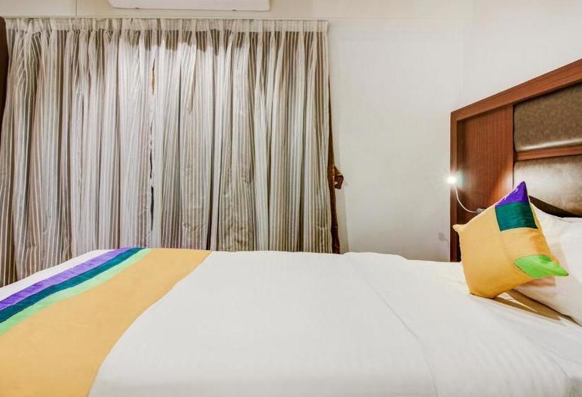 هتل Aarush Inn