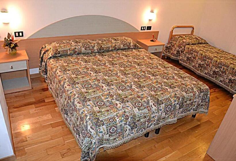 בית מלון כפרי Albergo Due Monti