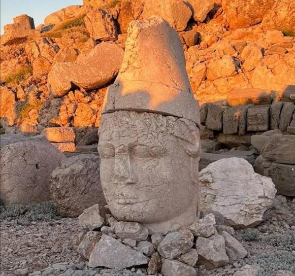 مُتل Nemrut Dağı Işik Pansi̇on