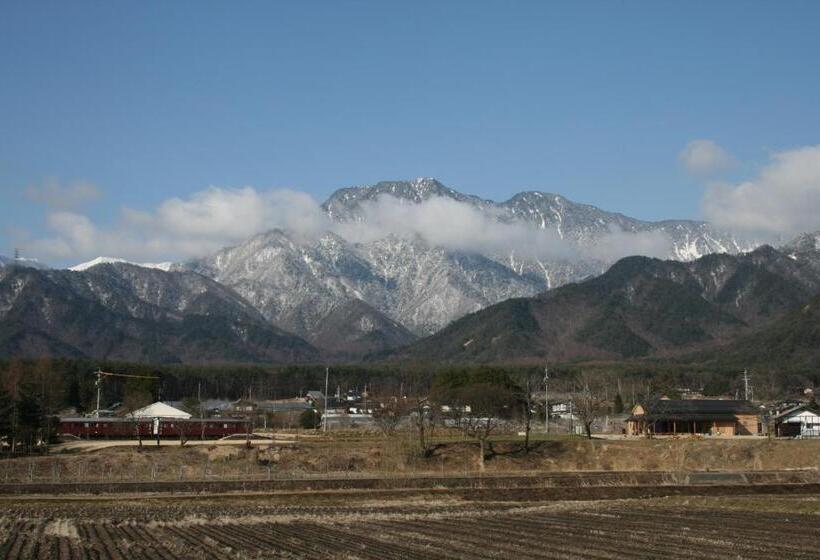 پانسیون Azumino Backpackers 山の風