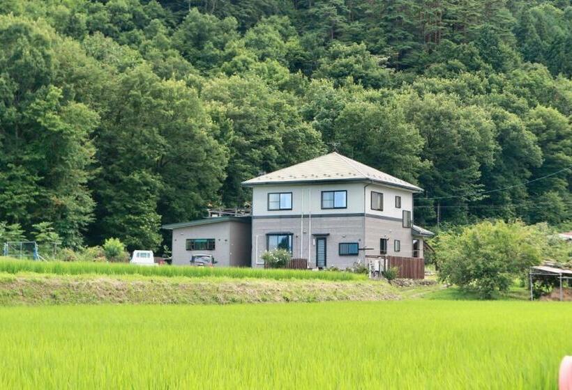 پانسیون Azumino Backpackers 山の風