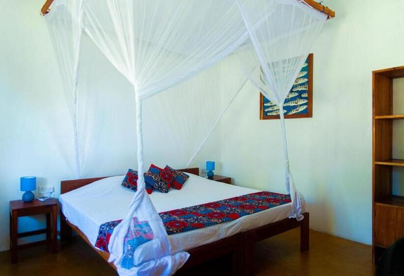 منتجع Butiama Marine Camp