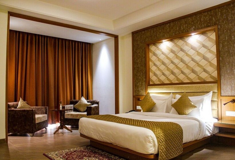 ホテル Clarion Inn Indore