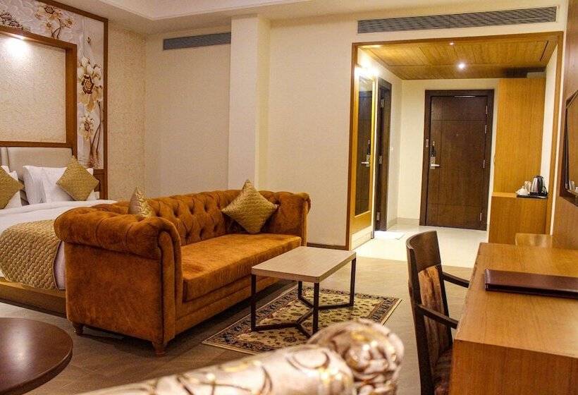 ホテル Clarion Inn Indore