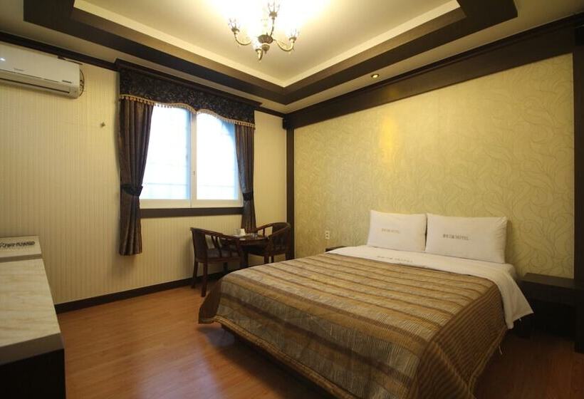 فندق على الطريق Gunsan Mulbitgoeul