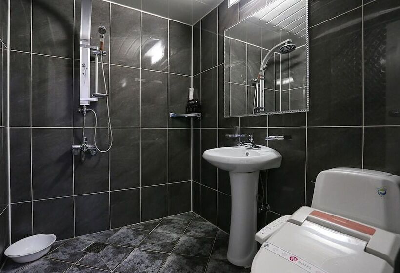 מוטל Taebaek Kkum