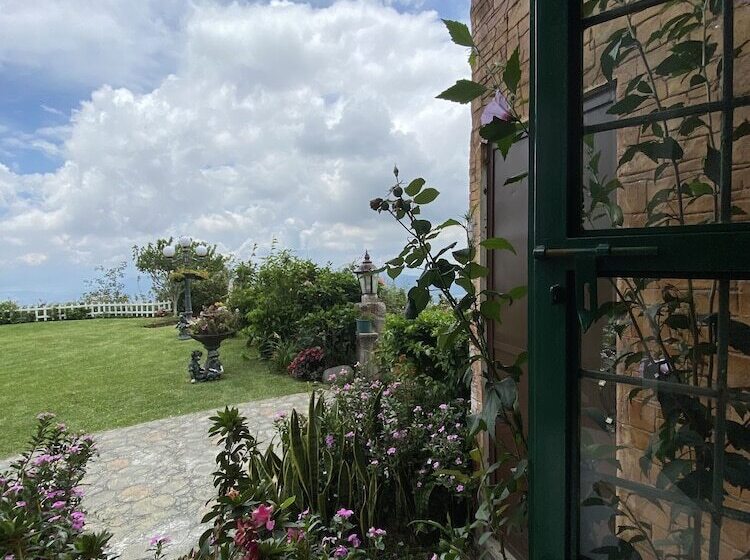 Verdant Hotel & Holistic Experience