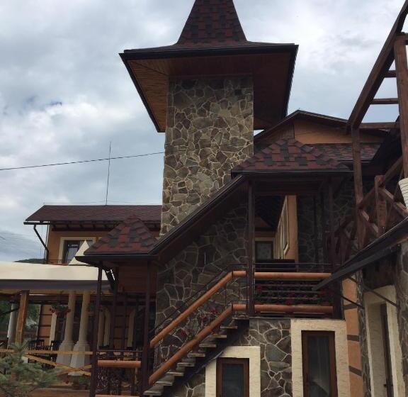 הוסטל Minihotel Zolotoe Runo