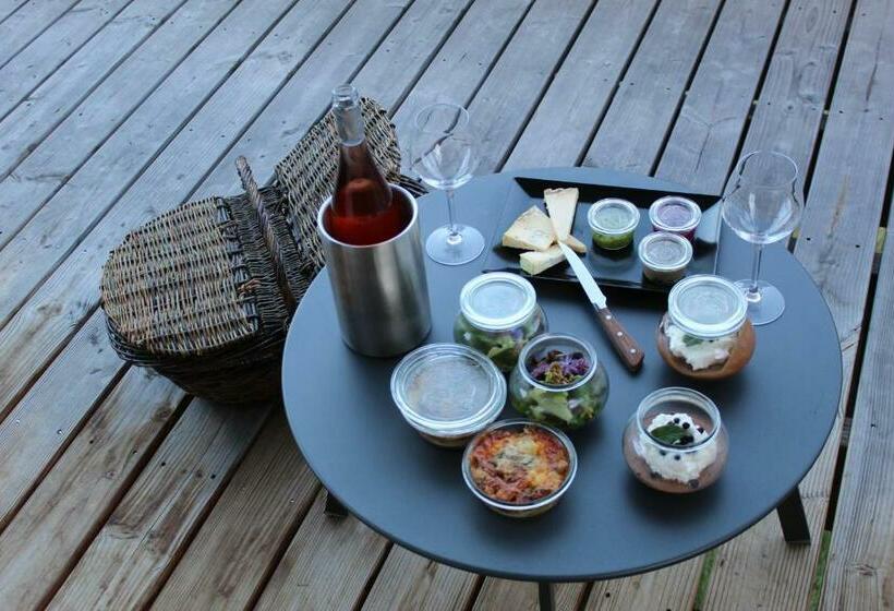 Bed and Breakfast Le Volcan Des Sens, Chambres D Hotes De Luxe Et Spa