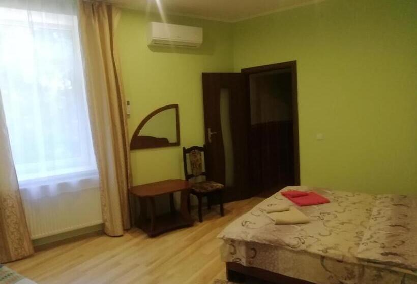 Отель панський двір