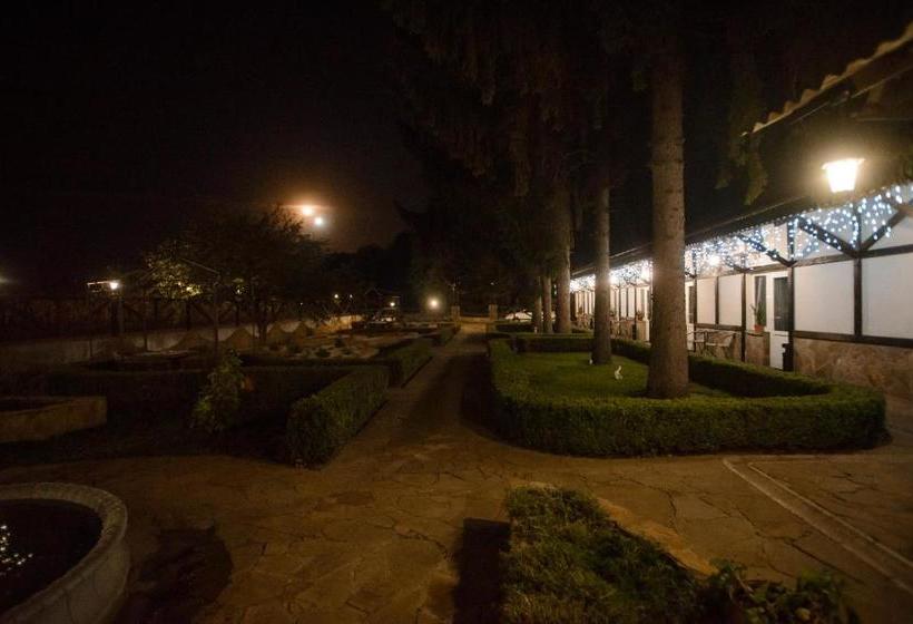 ホテル хуторок