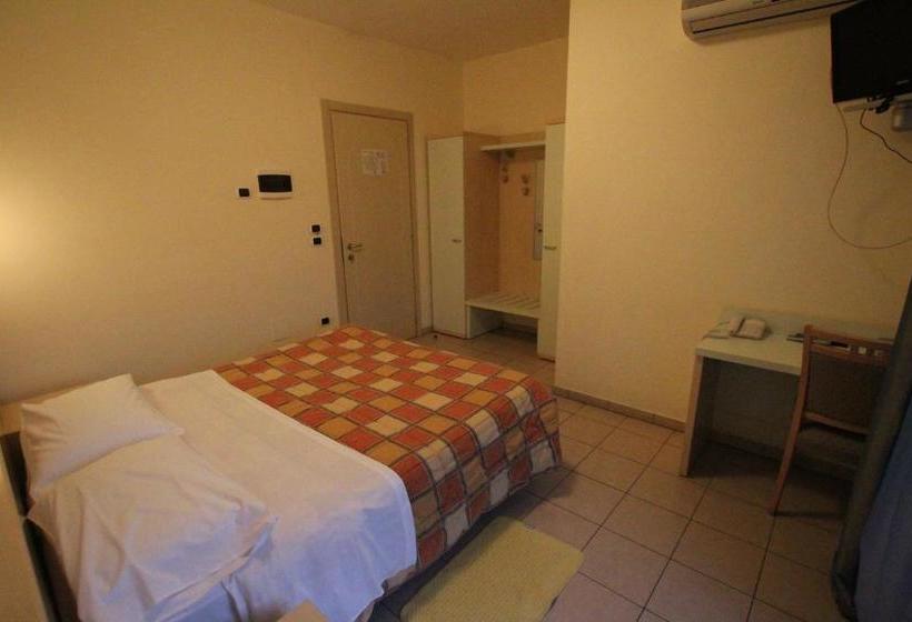 فندق Albergo Ristorante Val Vomano