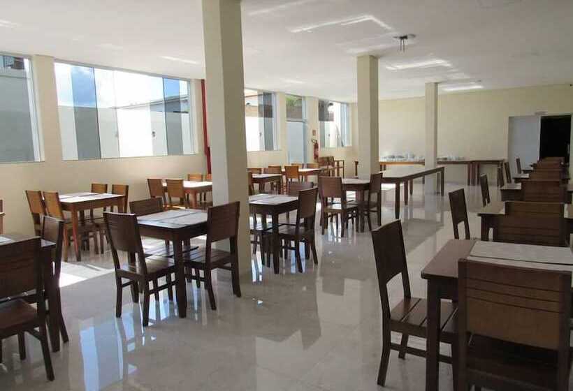 فندق Campos Altos Palace