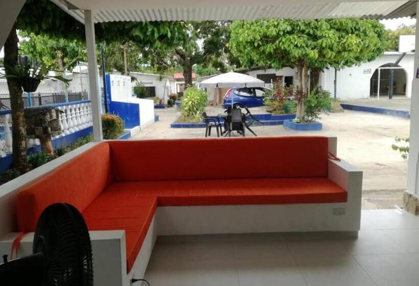 هتل Centro Vacacional Los Pijaos