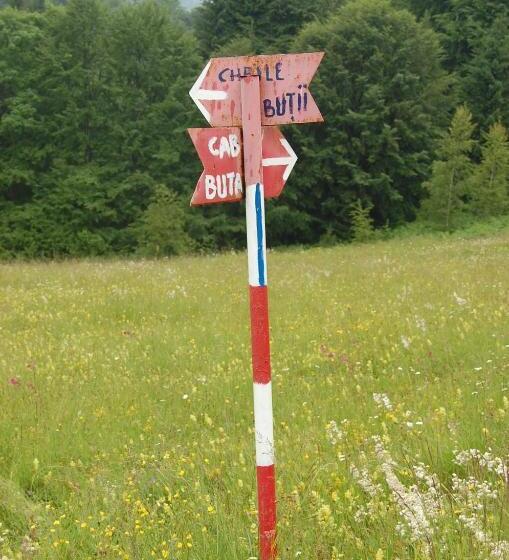 فندق Complexul Turistic Cheile Butii