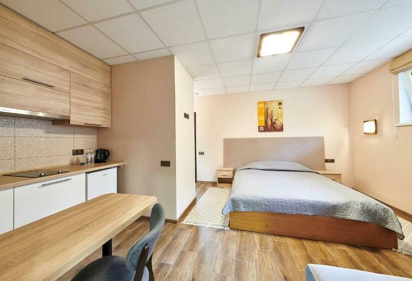 فندق Goodlife Park