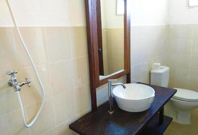 فندق Naya Matahora Island Resort