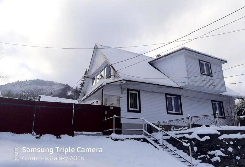 ペンション садиба в горах крістіан