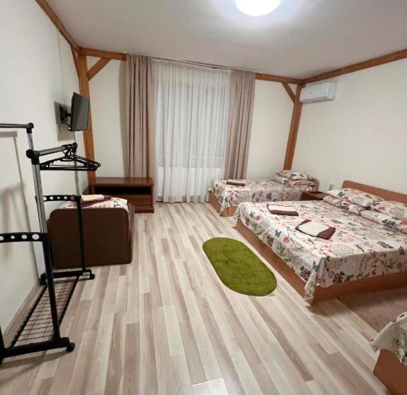 ペンション Villa “eleon”