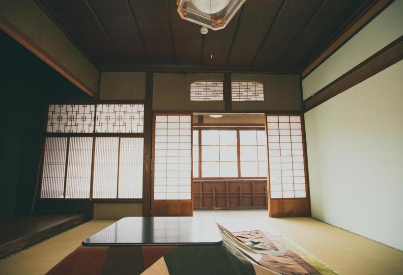 Общежитие Guesthouse絲 Ito ゲストハウスイト