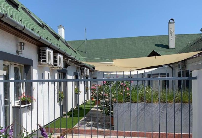 فندق صغير Miller S Inn Panzió és étterem