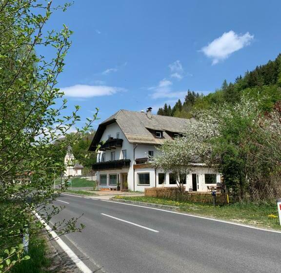 Bed and Breakfast Bergbude