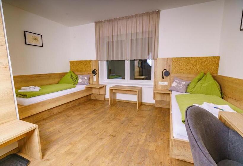 ベッドアンドブレックファースト Gästehaus Weitblick