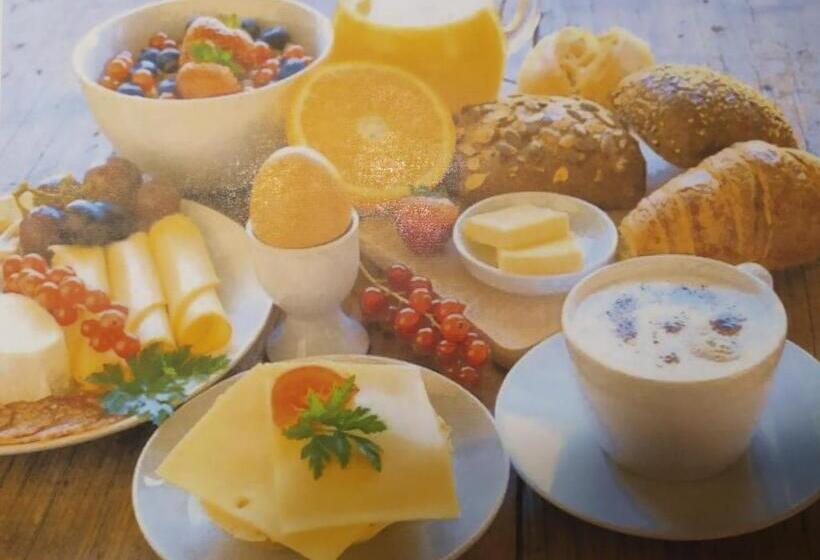 ベッドアンドブレックファースト Gästehaus Weitblick