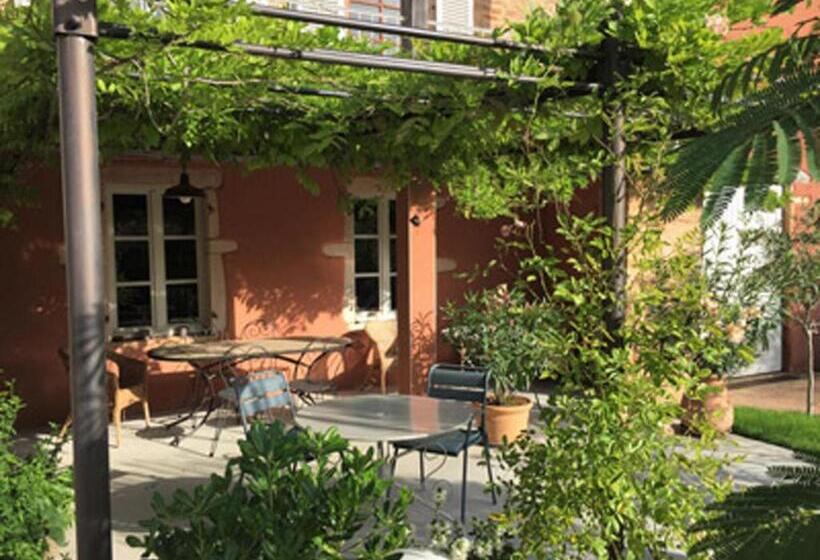 민박 La Petite Madeleine   Chambre D Hôtes & Spa