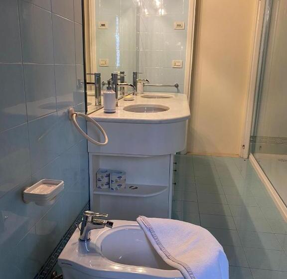 تختخواب و صبحانه Villa Stecchini