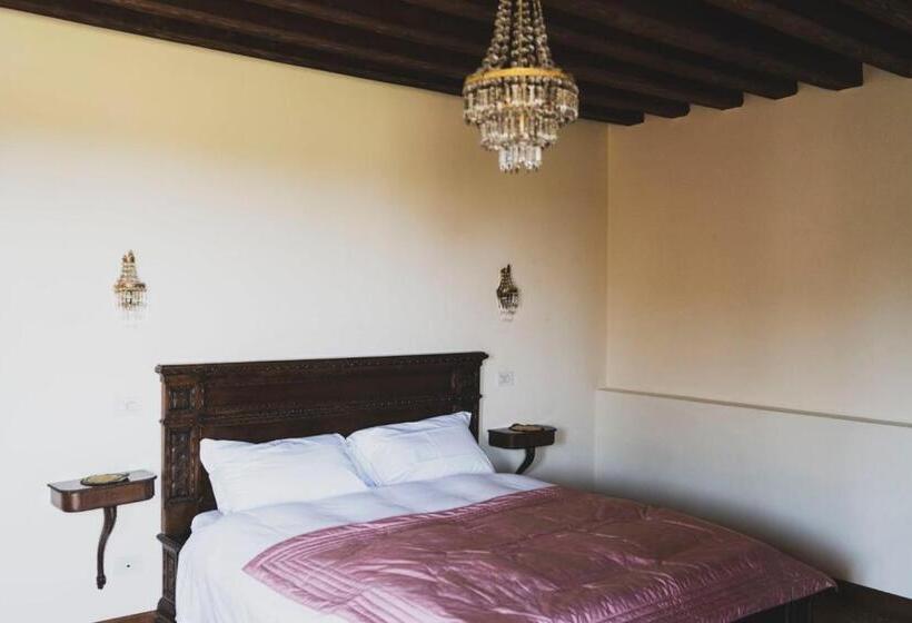 تختخواب و صبحانه Villa Stecchini
