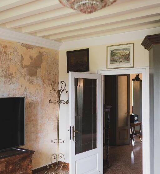 تختخواب و صبحانه Villa Stecchini