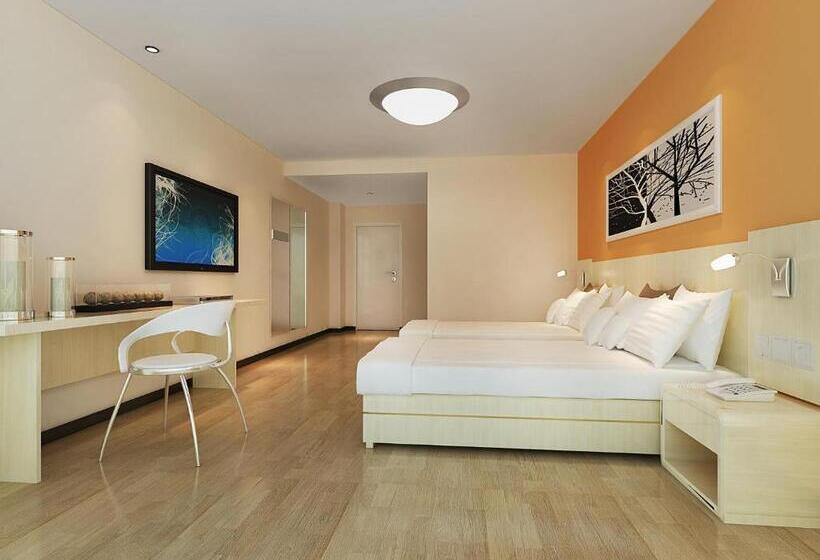 هتل 7days Inn Aksu Airport