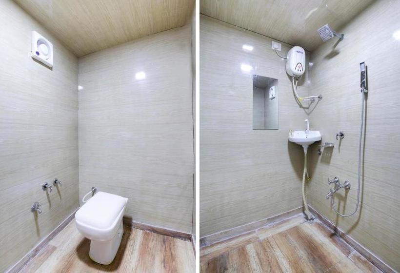 Отель Capital O King Water Park & Resort