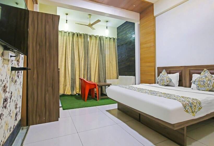 Fabhotel Sugar Cube