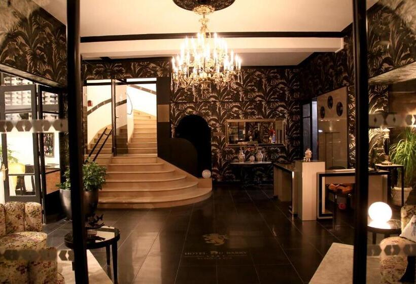 Отель Hôtel Du Barry Resort & Spa