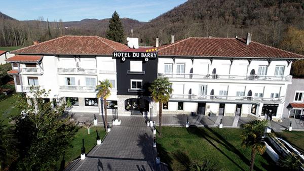 Отель Hôtel Du Barry Resort & Spa