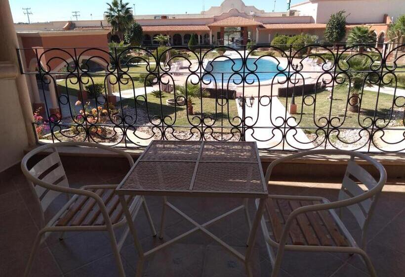 فندق Jiménez Plaza