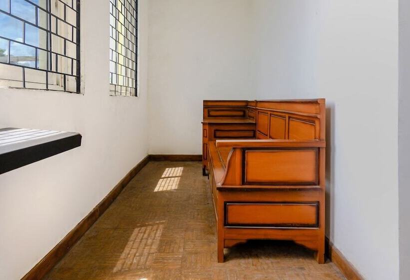 호텔 Oyo 2966  Atriaz