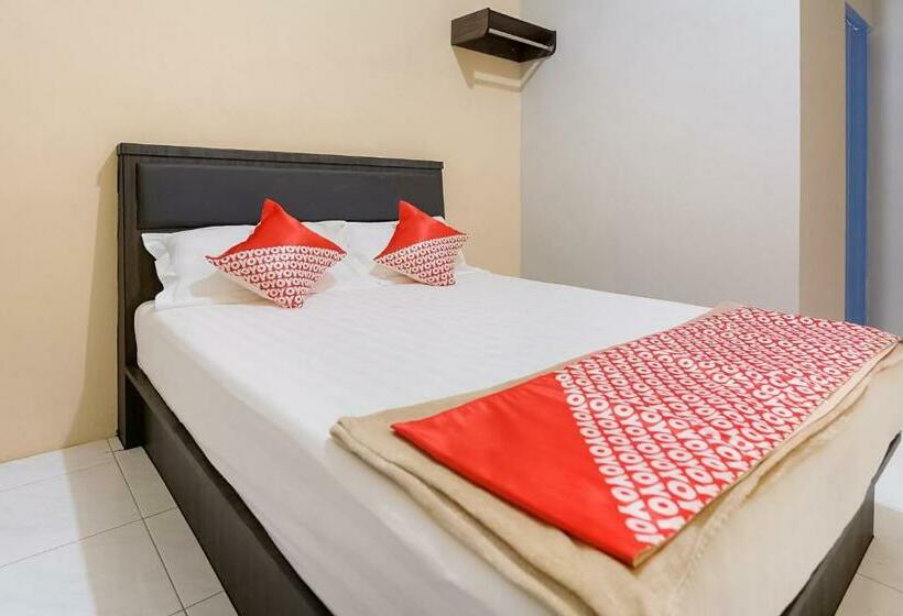 בית מלון כפרי Oyo 3212 Coffee Jodoh Homestay