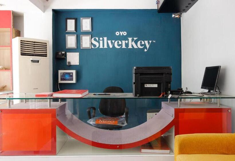 هتل Silverkey Executive Stays 45819  Sundari