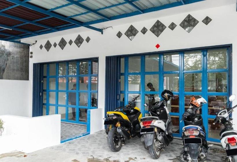 پانسیون Reddoorz Near Medan Amplas