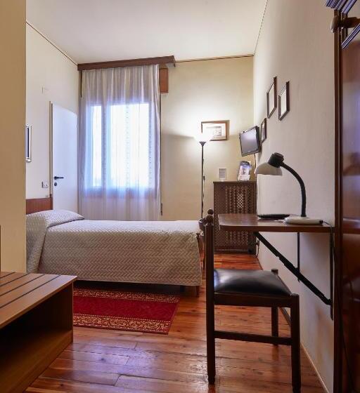 فندق Albergo Europa