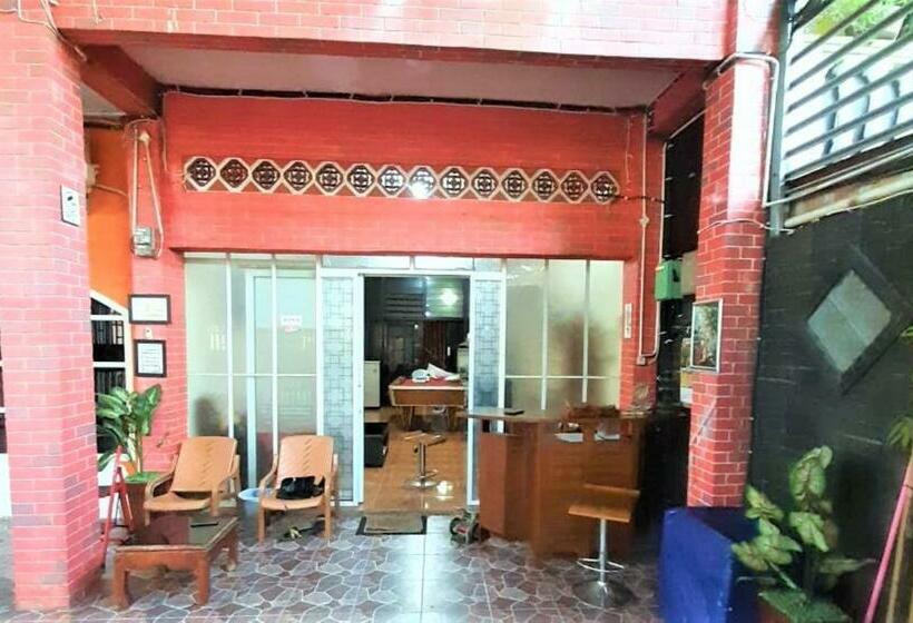 هتل Katawa Guest House Syariah