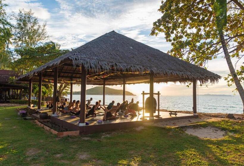 فندق Satva Samui Yoga And Wellness Resort